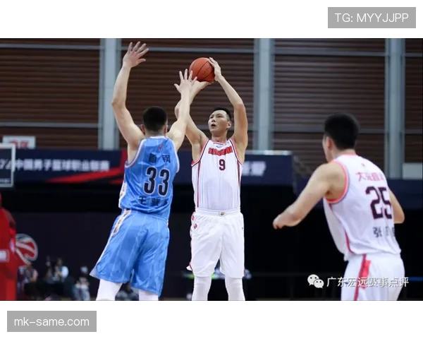 乐福内线多面手挡拆影响提升，关键篮板控制激活球队攻防体系